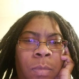 Meet your Posher, Kellie